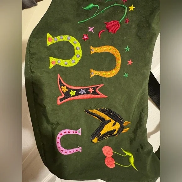 Baggu x Jessica Williams m Nylon Crescent Bag in green with embroidery - Picture 2 of 5